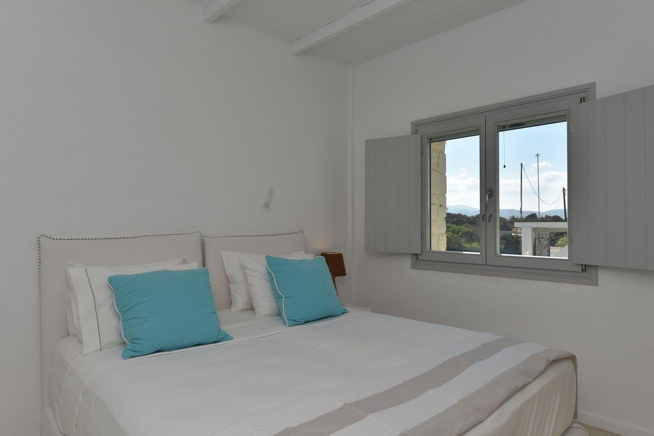 Ambassador Luxury Villas Parikia  Exterior photo