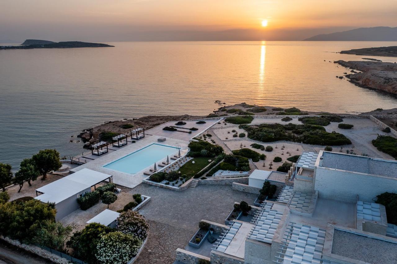 Ambassador Luxury Villas Parikia  Exterior photo