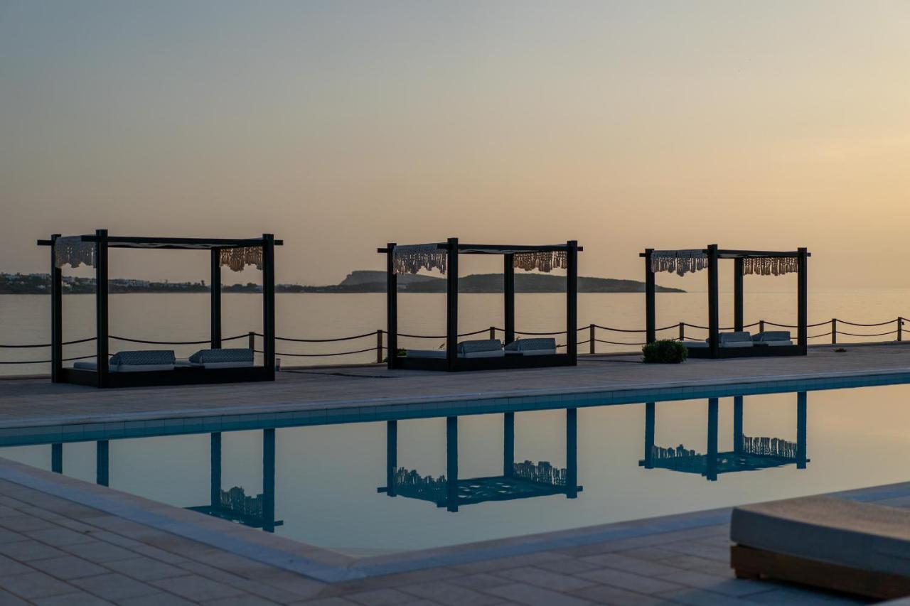 Ambassador Luxury Villas Parikia  Exterior photo