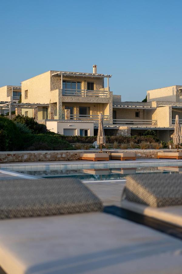 Ambassador Luxury Villas Parikia  Exterior photo
