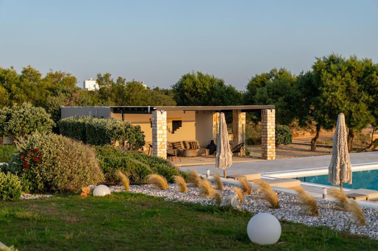 Ambassador Luxury Villas Parikia  Exterior photo
